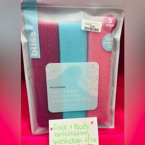 Bliss Colorful Exfoliating Washcloth Set